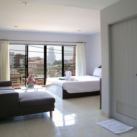 Patong Green Mango Guesthouse מראה חיצוני תמונה