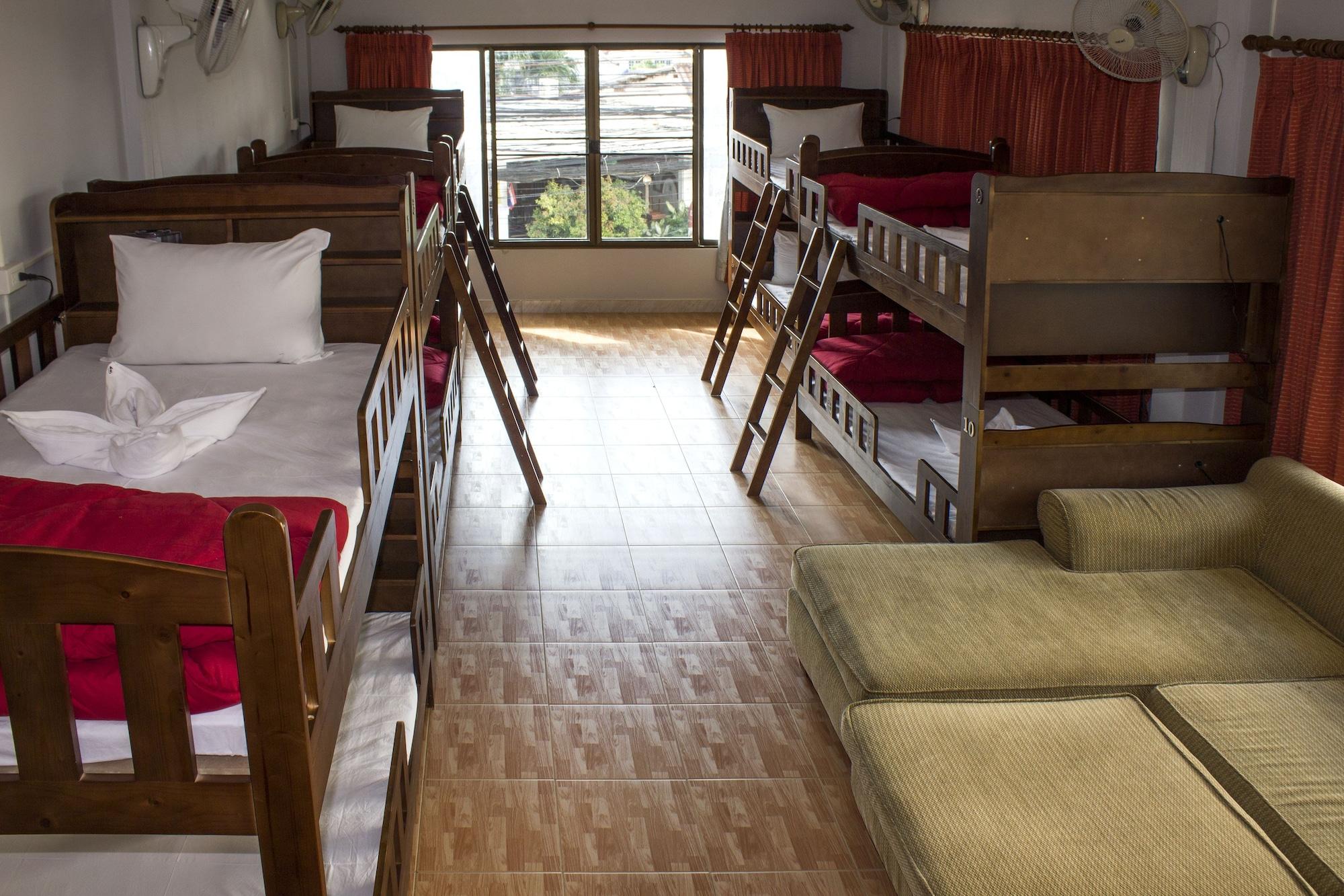 Patong Green Mango Guesthouse מראה חיצוני תמונה