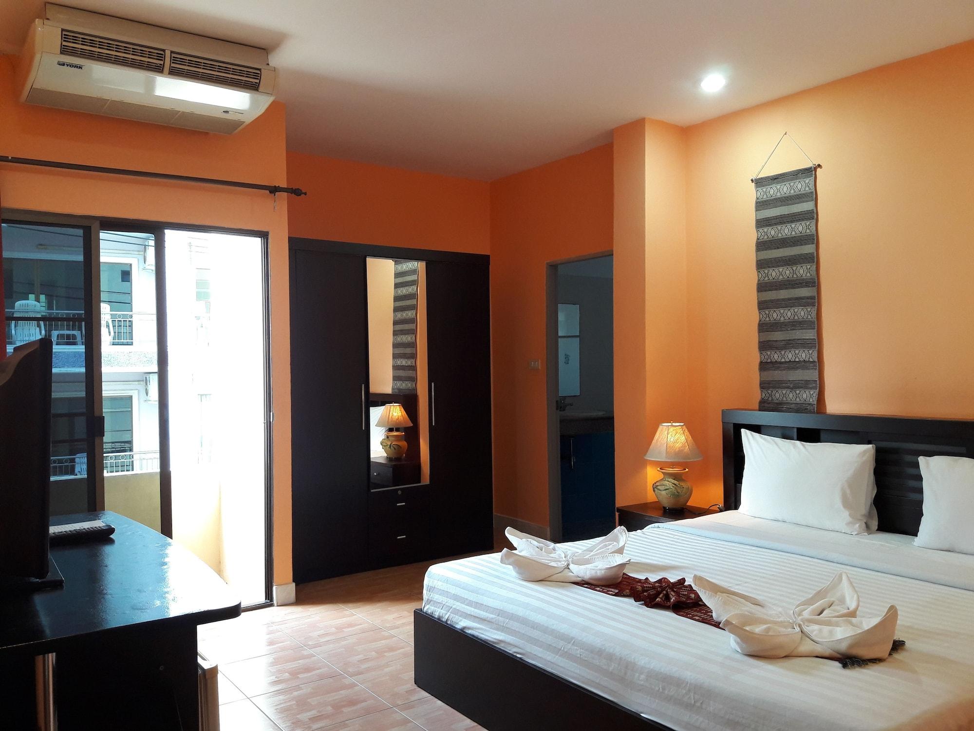 Patong Green Mango Guesthouse מראה חיצוני תמונה