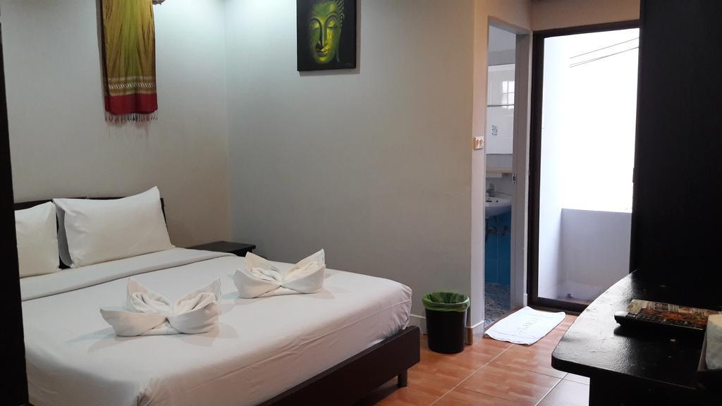 Patong Green Mango Guesthouse מראה חיצוני תמונה