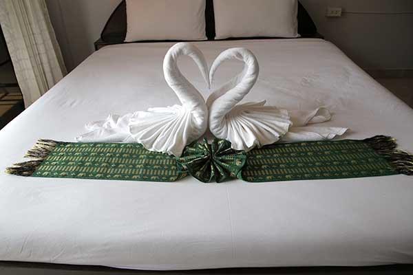 Patong Green Mango Guesthouse מראה חיצוני תמונה