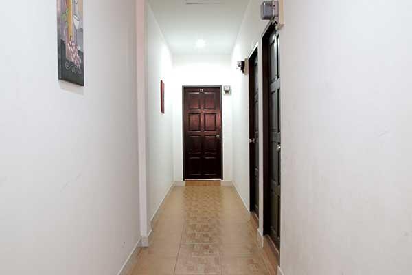 Patong Green Mango Guesthouse מראה חיצוני תמונה