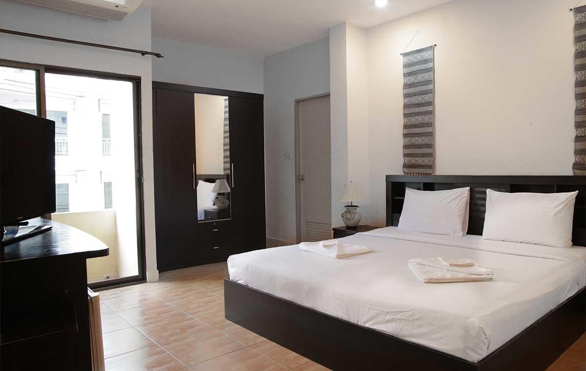 Patong Green Mango Guesthouse מראה חיצוני תמונה