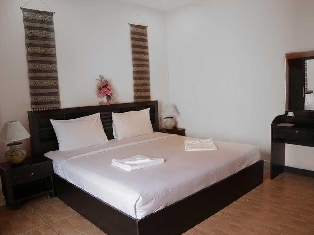 Patong Green Mango Guesthouse מראה חיצוני תמונה